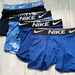 New Boy's NIKE Set Of 4 Boxer Brief